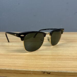 Ray-Ban RB3016 Clubmaster W0365 Sunglasses Black Gold 49-21-140